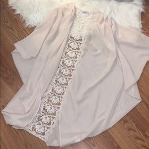 DAINTY HOOLIGAN LACE KIMONO💗